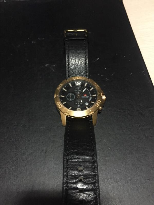 tanya gan beda swiss army dan swiss commando itu apa?