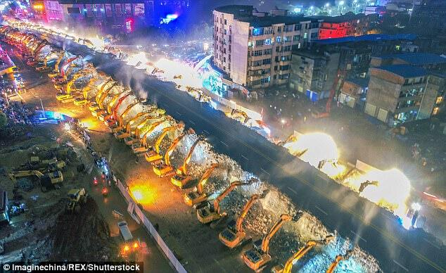 Cara Unik Cina Hancurkan Jalan Layang Bikin Geleng-geleng Kepala