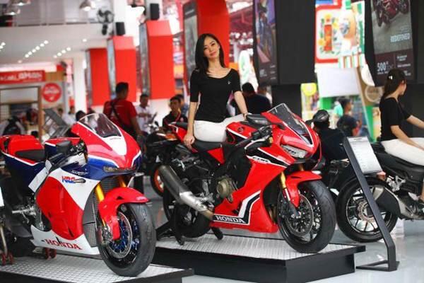 Lagi, AISI Revisi Target Penjualan