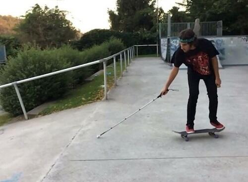 Walau Buta, Pria Ini Berhasil Jadi Skateboarder Profesional