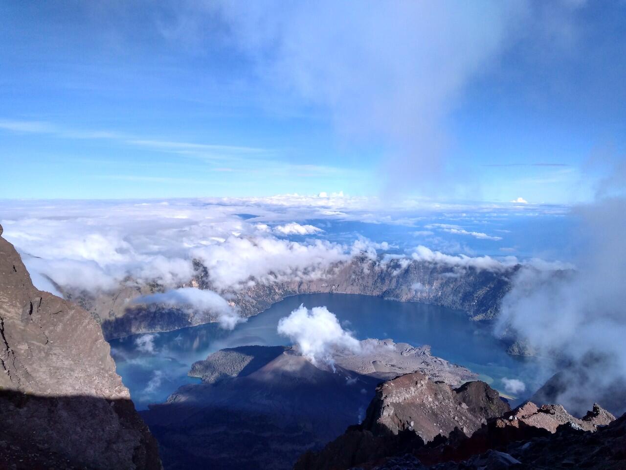 Camping mengisi Liburan di Kawasan Rinjani