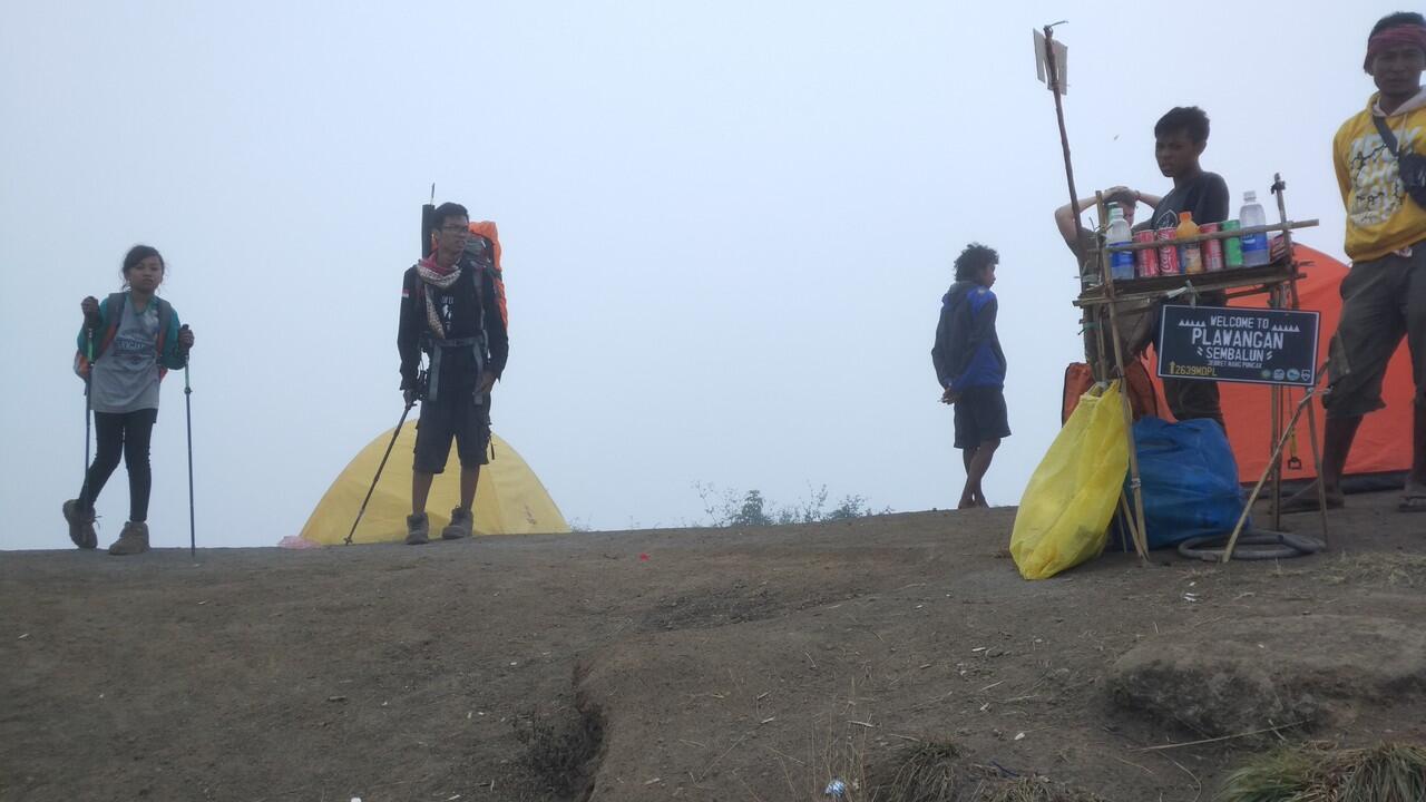 Camping mengisi Liburan di Kawasan Rinjani