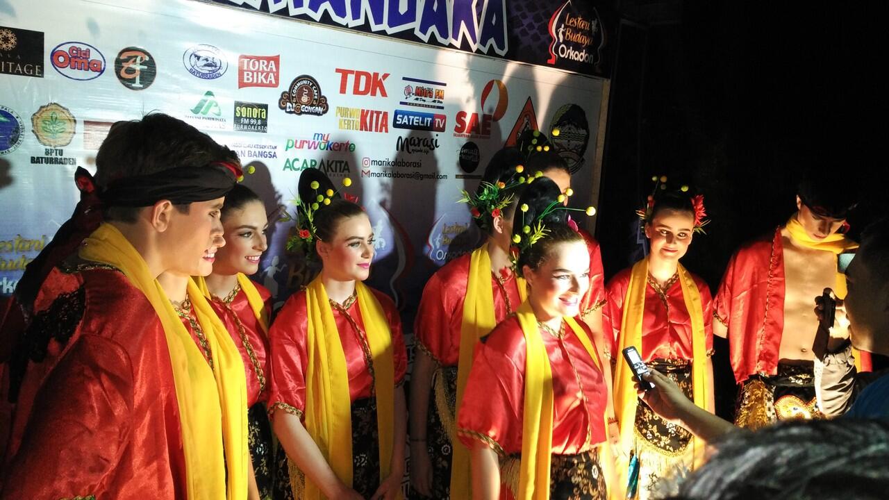 Luar Biasa Kompaknya Lestari Budaya Kamandaka