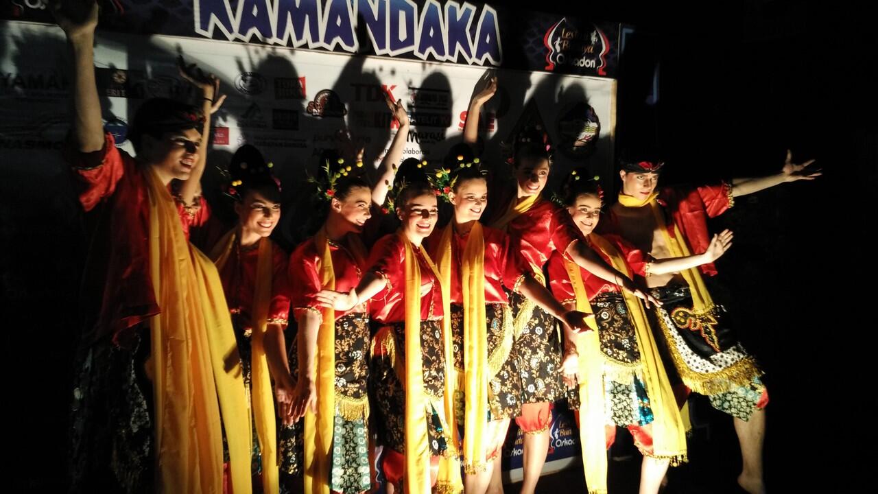 Luar Biasa Kompaknya Lestari Budaya Kamandaka