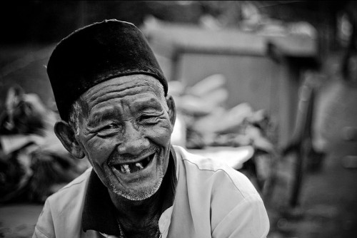 Negeri Orang Tertawa