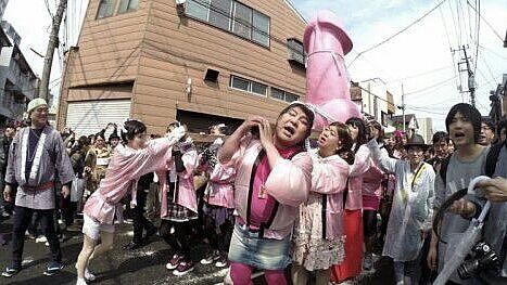 Potret &quot;Festival Penis Baja&quot; Jepang, Unik dan Nyeleneh serta Sarat Makna