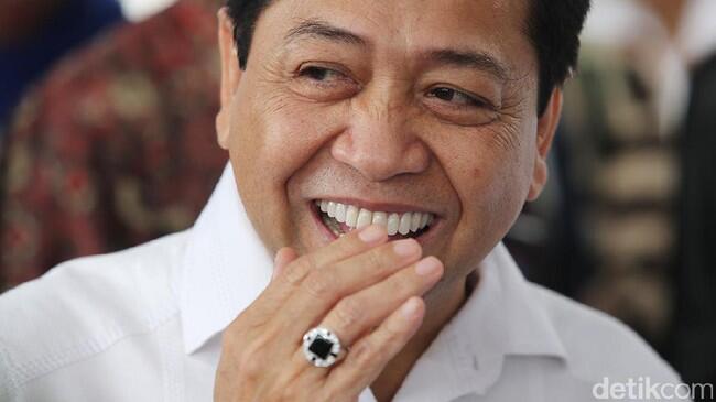 Golkar Bandingkan Status Tersangka Novanto dan Akbar Tandjung