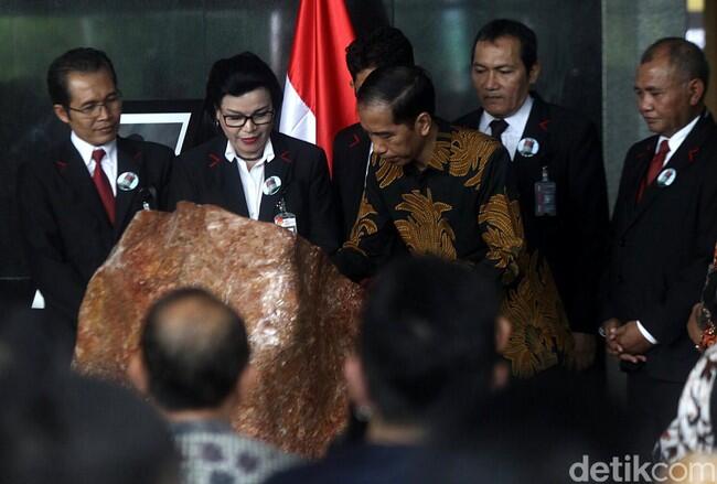 Survei Kepercayaan Publik: KPK-Presiden Tertinggi, DPR Terendah