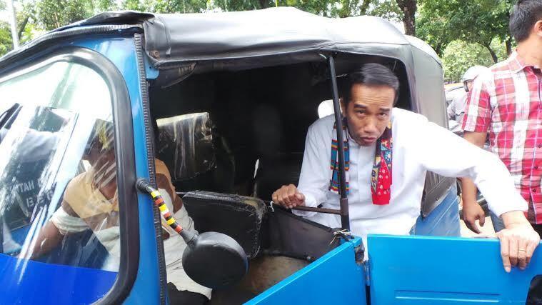 Daftar Calon Bupati, Ra Nasih Naik Becak ke Kantor PDIP