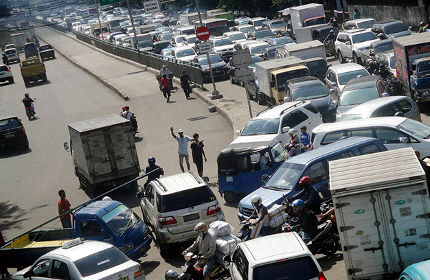 Urai Kemacetan di Jakarta, Polda Metro Jaya Berdayakan Pak Ogah