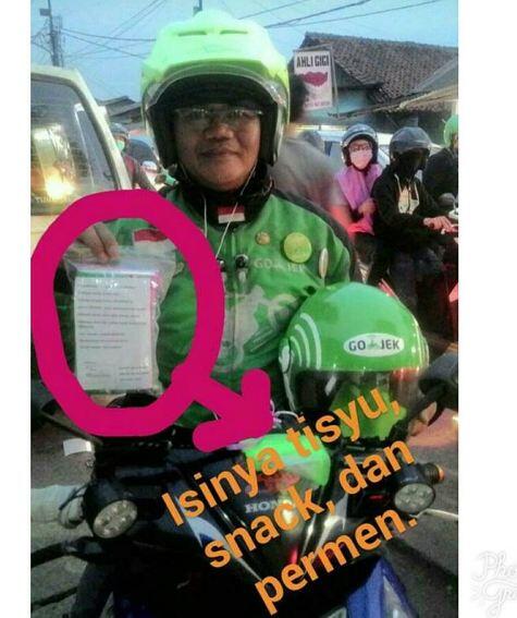 Driver ojek online ini beri layanan 'plus-plus', bikin penumpang betah