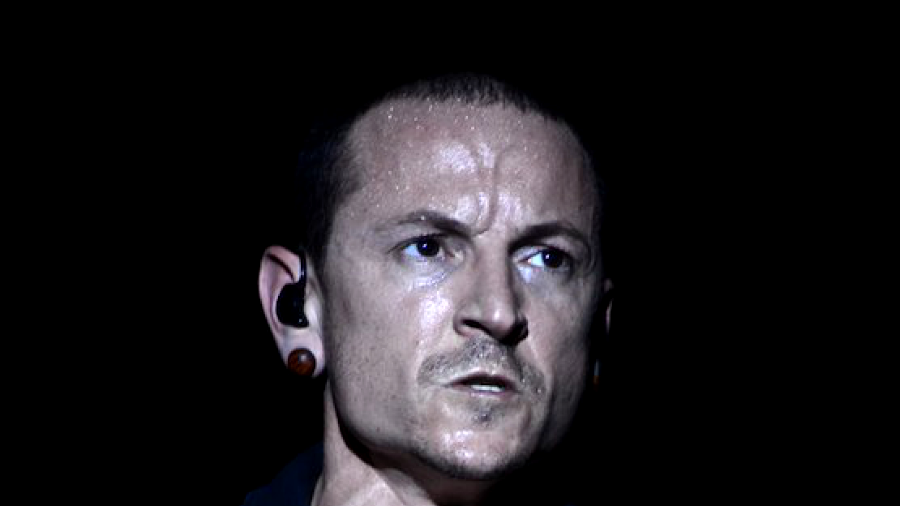 7 Fakta tentang Chester Bennington ! Nomor 1 Bikin Anda Tidak Percaya