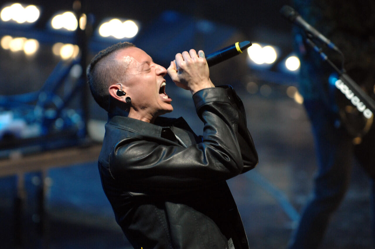 7 Fakta tentang Chester Bennington ! Nomor 1 Bikin Anda Tidak Percaya