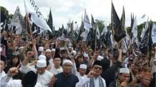 Nasib dosen HTI di perguruan tinggi negeri, dirangkul atau ditindak tegas?