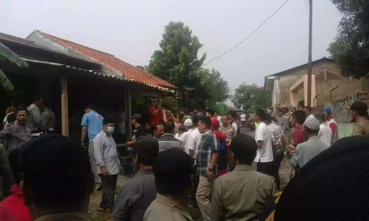 Masyarakat Bersama Pejabat Pemkot Cilegon Resmi Menutup Gereja “Ilegal” 