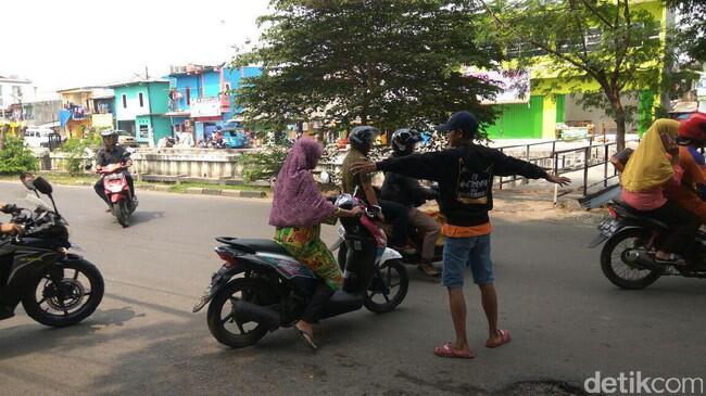 'Pak Ogah' Bakal Direkrut Atur Lalin, Polisi Dinilai Minim Inovasi