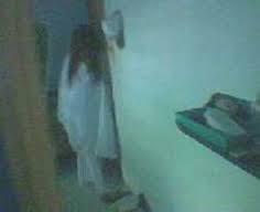 kumpulan pict hantu native indonesia seram broooo......(masuk sini) !!