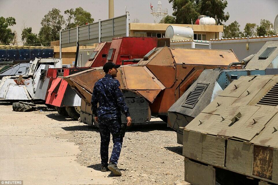 &#91;Tactical battle proven bukan Humvee&#93; ISIS Suicide Vehicles on Show in Iraq’s Mosul