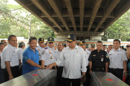 6 Stasiun Kereta Api Bakal Terintegrasi dengan Busway