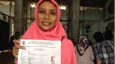 Penganut Ahmadiyah tagih janji pemberian KTP elektronik