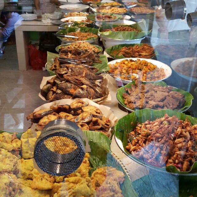 5 Nasi Uduk di Jakarta yang Nggak Pernah Sepi