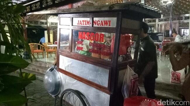 Sebelum Ngobrol, SBY-Prabowo akan Santap Nasi Goreng