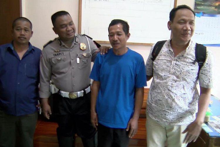 Sentot Hanya Menangis saat Ditanya Alasan Mencuri Bus Transjakarta