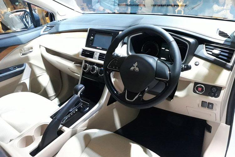 Bocoran Fitur dan Harga di 6 Tipe Mitsubisihi Expander