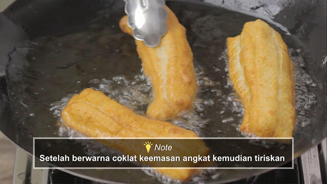 Resep Cakwe Goreng Sederhana dan Mudah by BREAD &amp; BEANS