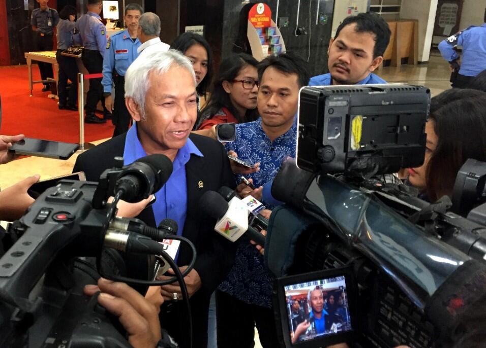 DPR Bisa Batalkan Perppu Ormas