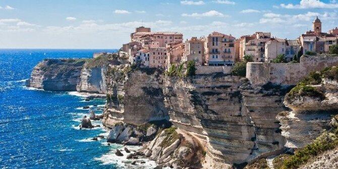 6 Bencana hebat yang justru datangkan keindahan, Indonesia masuk!