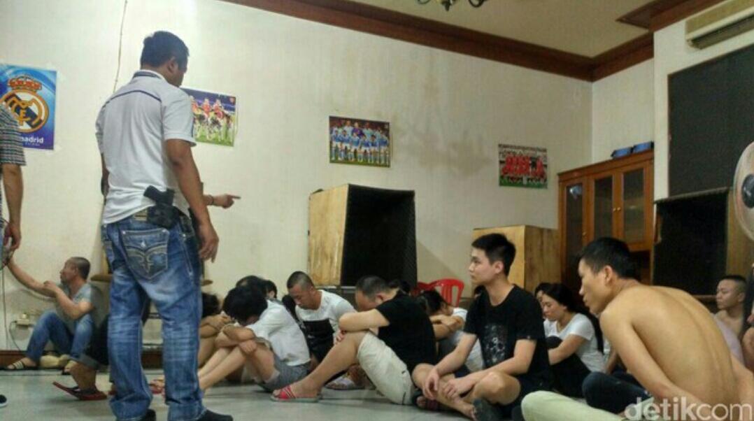 Penggerebekan Rumah di Pondok Indah, 7 WN China Sempat Kabur