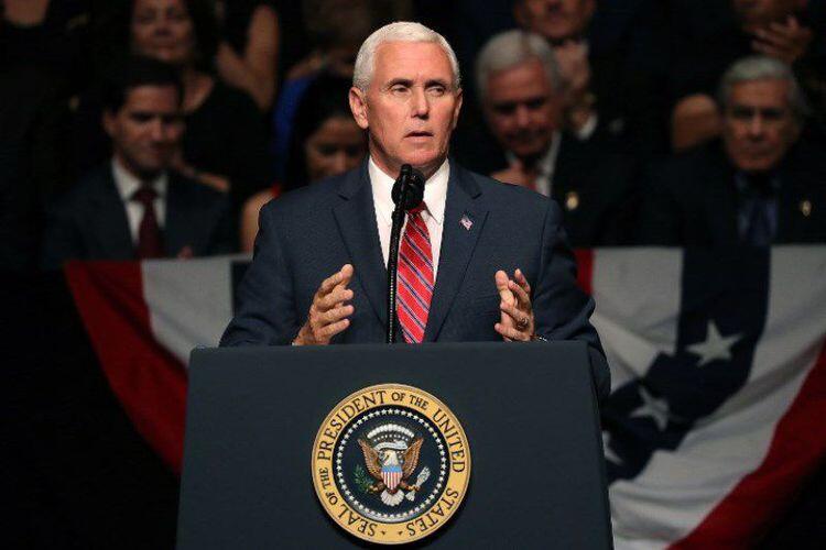 Trump Terus Tertekan, Mike Pence Menanti di Tikungan?