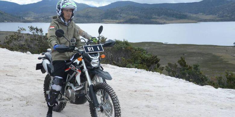 Setelah Infrastruktur Beres, Jokowi Janji Selesaikan Masalah HAM di Papua
