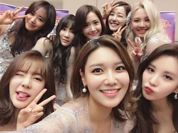 SNSD Panaskan Monas Meriahkan Countdown Asian Games 2018