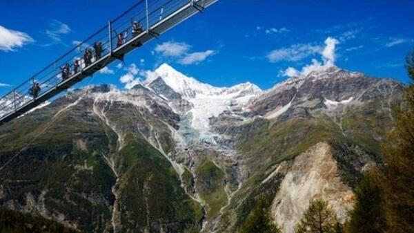 Begini Penampakan Jembatan Gantung Terpanjang Bagi Pejalan Kaki di Swiss