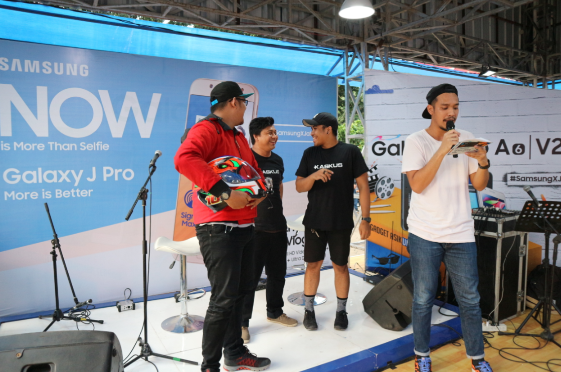 &#91;FR&#93; Wow..Serunya Booth Samsung di Jakcloth edisi Lebaran Jakarta