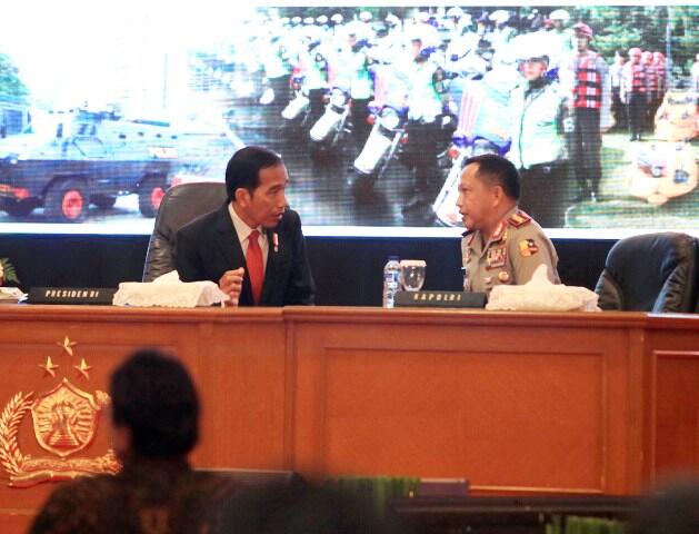 Kapolri Temui Presiden dengan Pengawaln Ketat