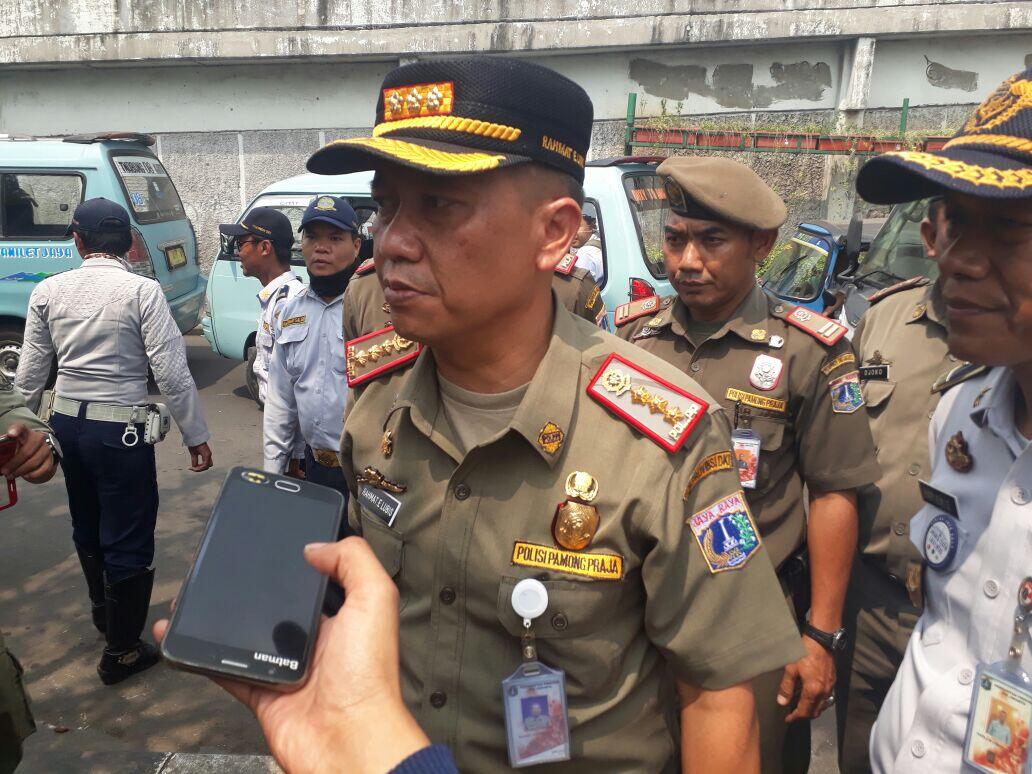PKL Ini Marah karena Terjaring Operasi Tertib Trotoar