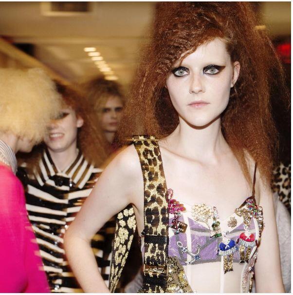 Trend Fashion 80-an yang Hits Kembali (proudly for Sista)