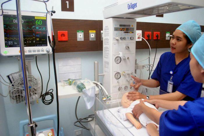 Perilaku ibu menyiksa balitanya demi uang