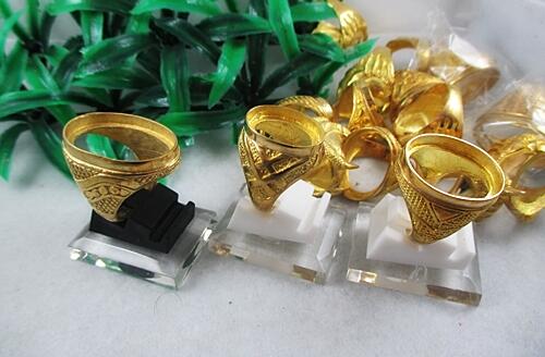 kekurangan dan kelebihan emas putih dan emas kuning