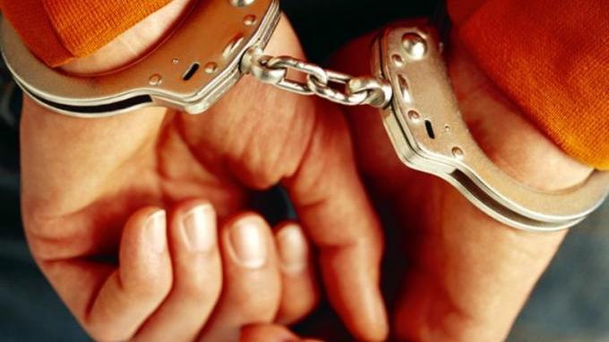 Kabur Melawan Arus, Pencuri Smartphone Ditangkap