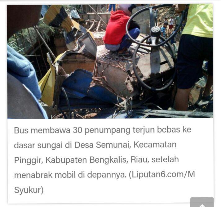 2 Petaka Bus Masuk Jurang di Sumatera