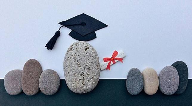 Bergelar Sarjana Tapi Rumah Masih Sewa? Ini Solusinya!