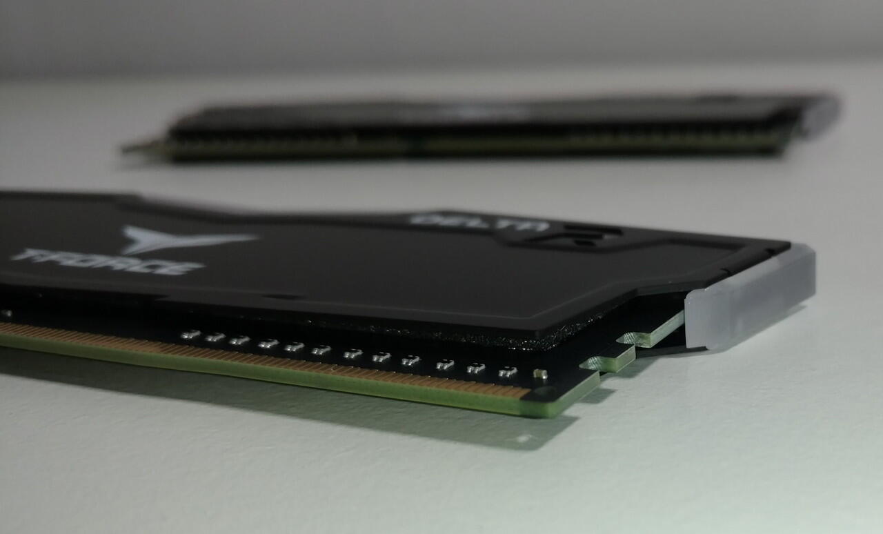 &#91;MEMORY&#93; T-FORCE DELTA RGB 16GB KIT 2666MHz DDR4 - RGB Memory DDR4 dari TeamGroup
