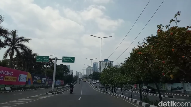 Nyasar di Simpang Semanggi, Habiburokhman: Kayak Jembatan Kampung