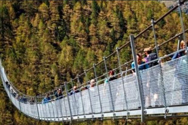 WOW..Swiss Miliki Jembatan Terpanjang di Dunia