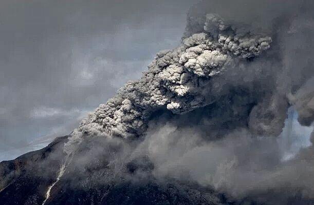 6 Fenomena Gunung Sinabung