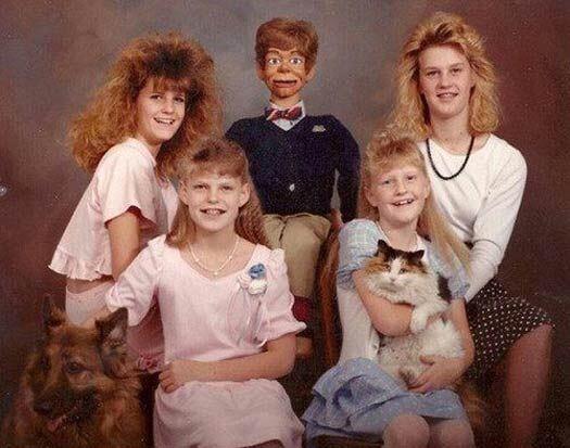 9 Pose Foto Keluarga Ini Bikin Agan Ketawa 